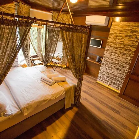 Mavisu Deluxe Butik Bed & Breakfast